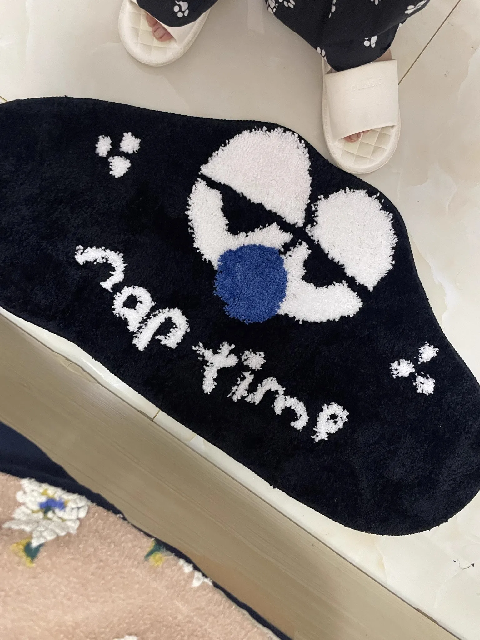 Cute Tufting Bathroom Mat Funny Face Bedside Rug Bedroom Living Room Carpet Floor Tidy Pad Doormat Aesthetic Home Decor Bath Mat
Cute Tufting Bathroom Mat Funny Face Bedside Rug Bedroom Living Room Carpet Floor Tidy Pad Doormat Aesthetic Home Decor Bath Mat