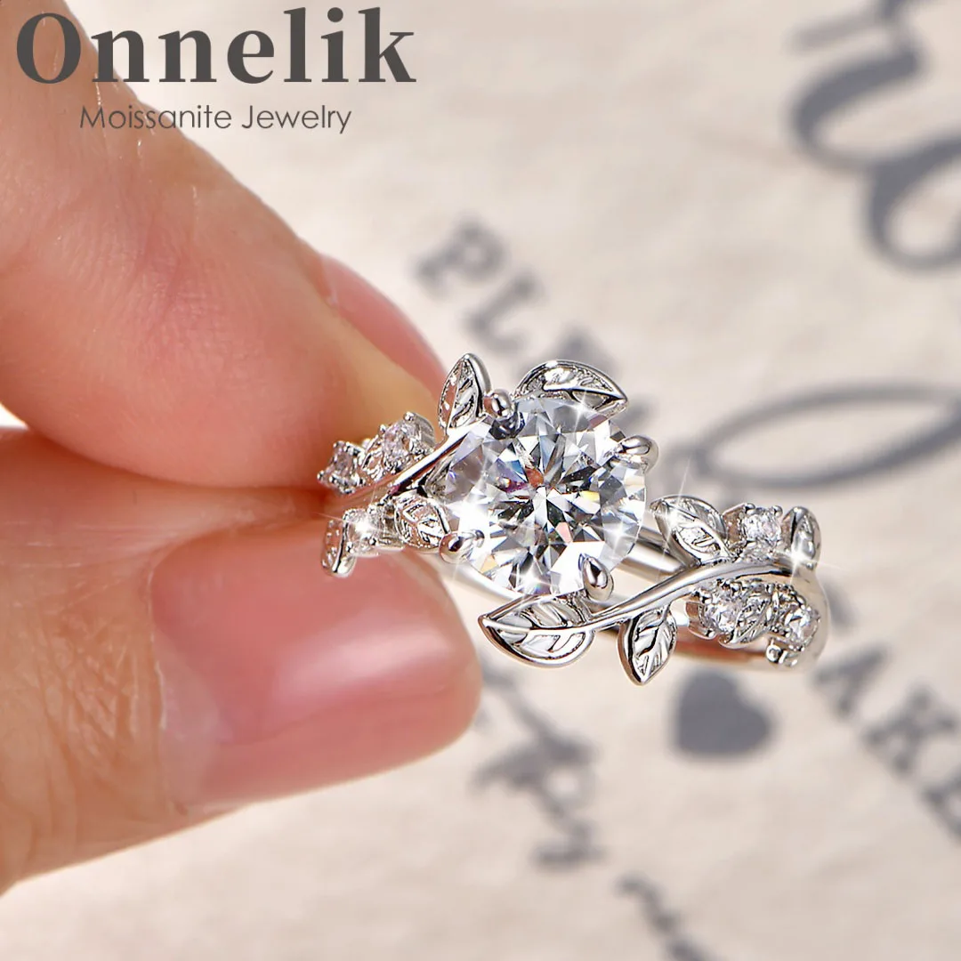 Onnelik 14K Gold Plated 2CT Twisted Moissanite Ring for Women Unique Minimalist Fresh Fashion Statement Jewelry Gift Box Set
Onnelik 14K Gold Plated 2CT Twisted Moissanite Ring for Women Unique Minimalist Fresh Fashion Statement Jewelry Gift Box Set