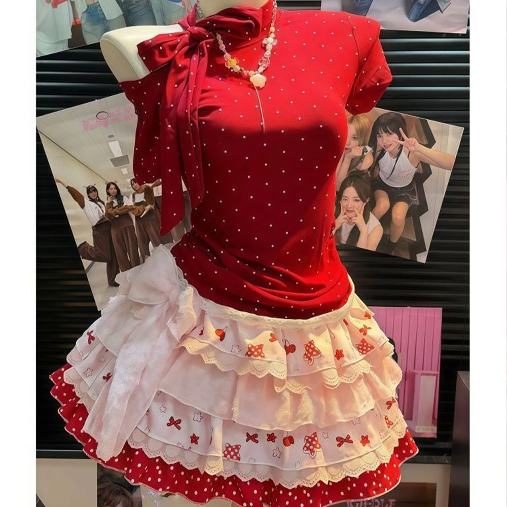 Harajuku Women's Sweet Red Slim Fit Hollow Shoulder Polka Dot T-Shirt Y2K Kawaii Patch Cute Cake Short Skirt Two-Piece Set New
Harajuku Women's Sweet Red Slim Fit Hollow Shoulder Polka Dot T-Shirt Y2K Kawaii Patch Cute Cake Short Skirt Two-Piece Set New