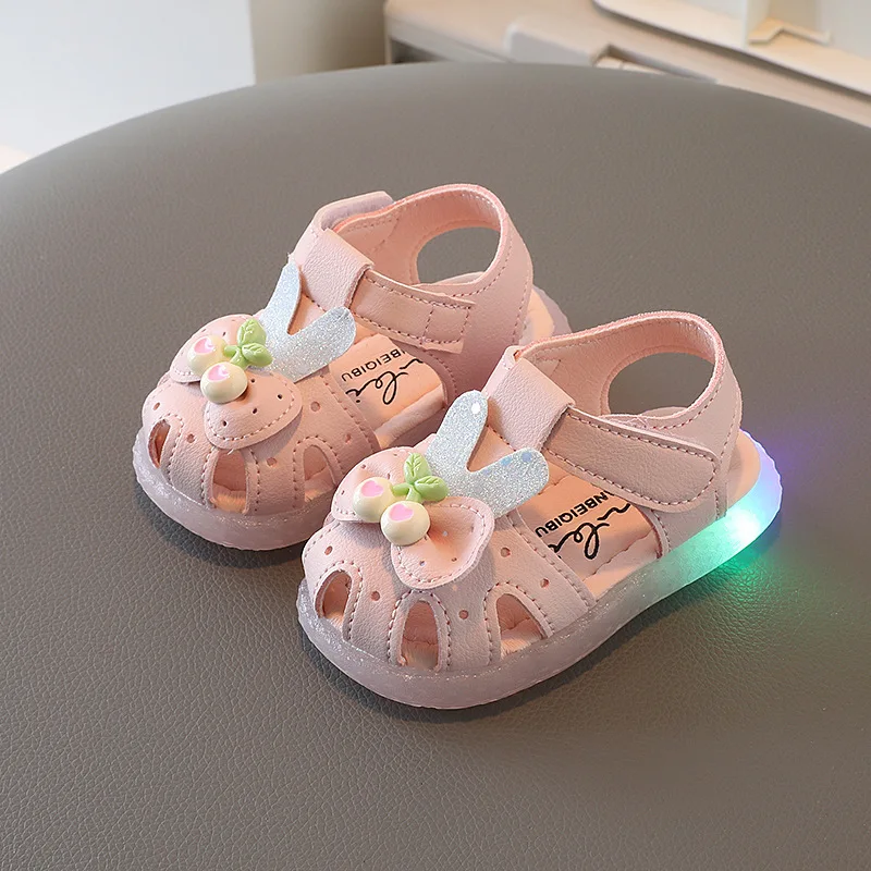 Summer Kids Light-Up Walking Sandals Non-Slip Whistle Shoes Children Closed-Toe Princess Shoes Girls Slip-On Soft-Soled Sandals
Summer Kids Light-Up Walking Sandals Non-Slip Whistle Shoes Children Closed-Toe Princess Shoes Girls Slip-On Soft-Soled Sandals