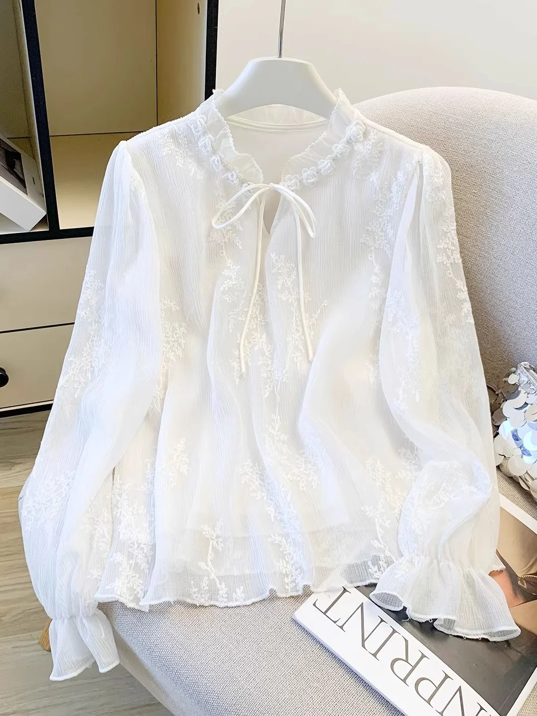 Свободный женский топ с французским узлом и вышивкой, весна-осень 2026, новый модный шифоновый длинный пуловер Sve
Свободный женский топ с французским узлом и вышивкой, весна-осень 2026, новый модный шифоновый длинный пуловер Sve