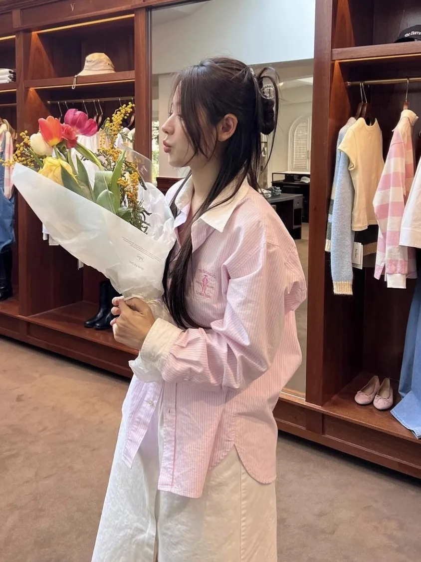 Корейский кардиган из чистого хлопка с длинными рукавами, в полоску, с вышивкой, свободного кроя, модный, для девочек
Корейский кардиган из чистого хлопка с длинными рукавами, в полоску, с вышивкой, свободного кроя, модный, для девочек