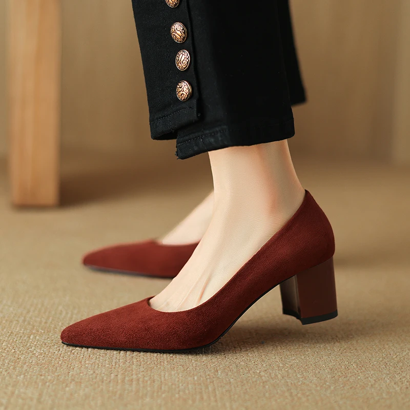 Real Leather High Heels Shoes for Women's New Women Pumps Pointed Toe Shallow Mouth Shoes Female Thick Heel Wedding Office Shoes
Real Leather High Heels Shoes for Women's New Women Pumps Pointed Toe Shallow Mouth Shoes Female Thick Heel Wedding Office Shoes
