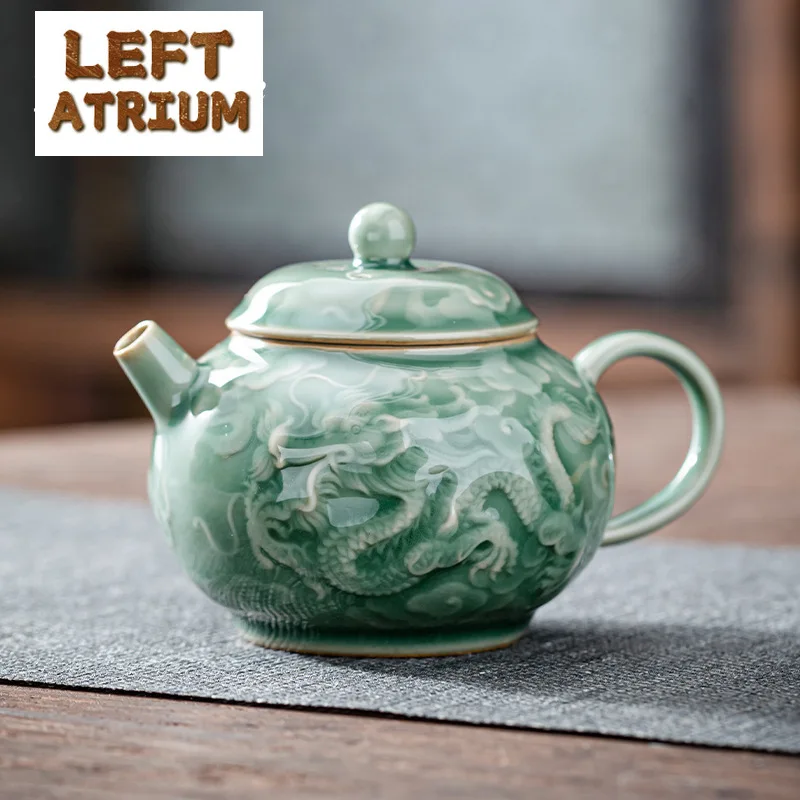 Керамический чайник Yue Kiln Celadon, 150 мл, гравировка ручной работы, чайник Dargon, маленький чайник с отверстием для фильтра, бытовой чайный набор для кунг-фу
Керамический чайник Yue Kiln Celadon, 150 мл, гравировка ручной работы, чайник Dargon, маленький чайник с отверстием для фильтра, бытовой чайный набор для кунг-фу