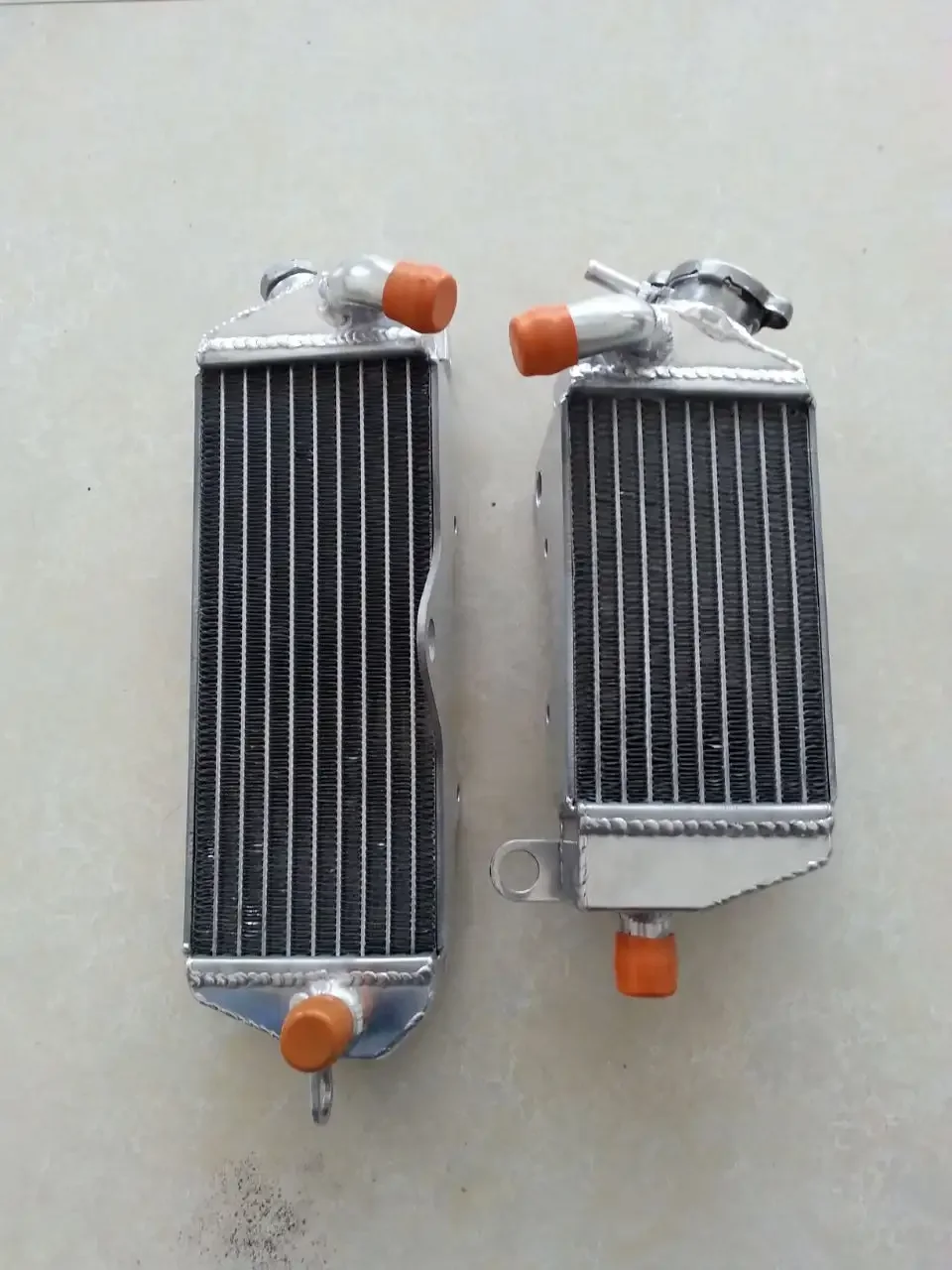 L+R Aluminium Radiator for 1989-1994 Kawasaki KDX200 KDX 200 1989 1990 1991 1992 1993 1994
L+R Aluminium Radiator for 1989-1994 Kawasaki KDX200 KDX 200 1989 1990 1991 1992 1993 1994