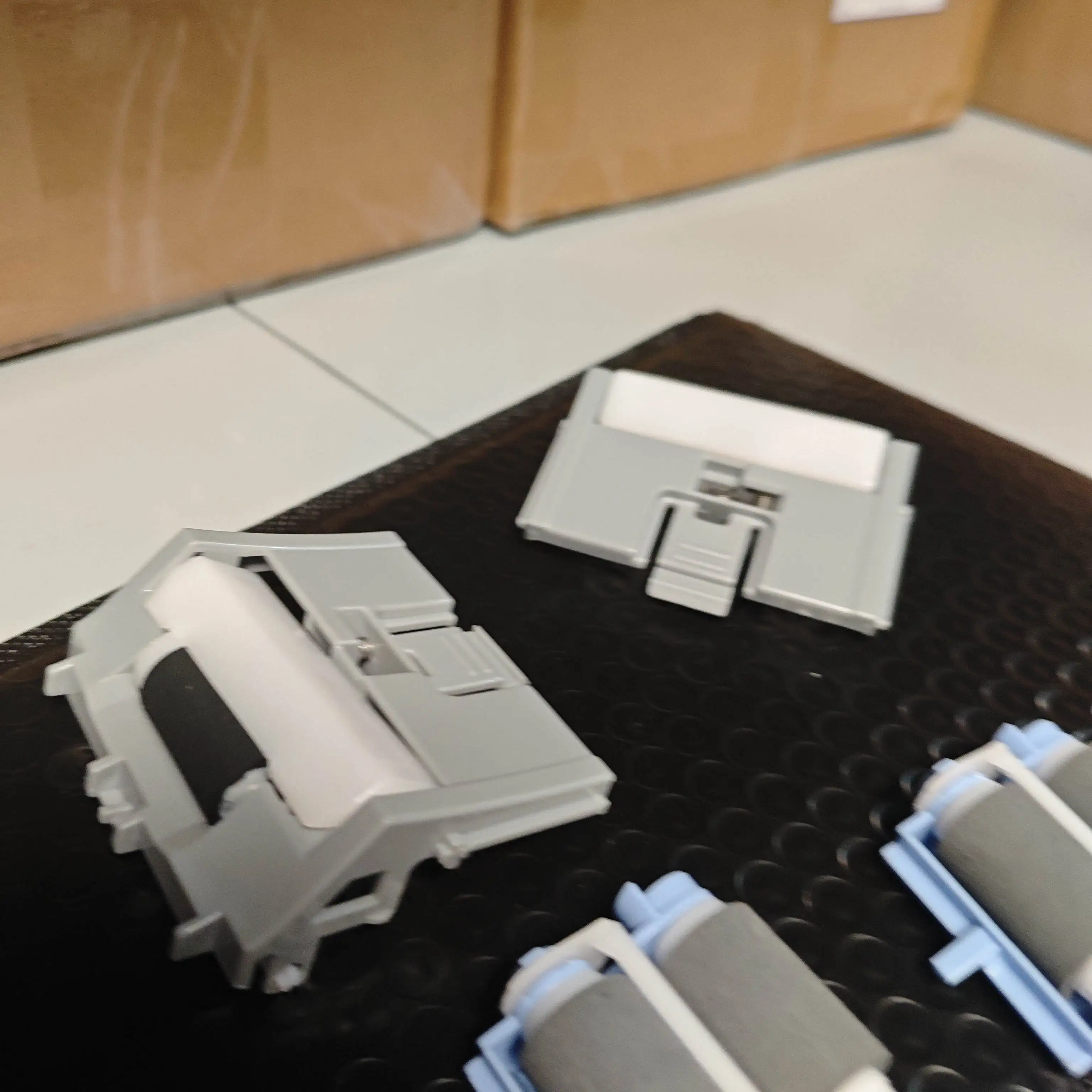 10sets F2A68-67913 RM2-5752-000 Separation Pickup Roller for HP M501 M506 M507 M527 M528
10sets F2A68-67913 RM2-5752-000 Separation Pickup Roller for HP M501 M506 M507 M527 M528