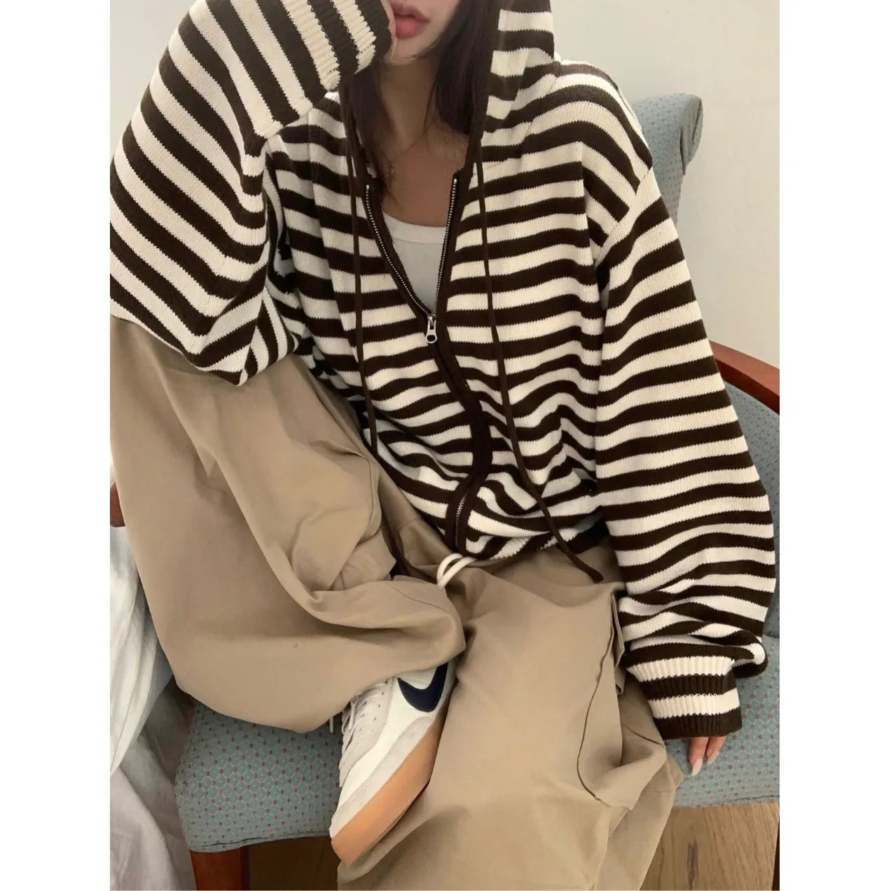 Loose Korean Style Striped Open Cardigan Jacket Casual Loose Feeling Spring Summer Women's Knittedwear Regular Length
Loose Korean Style Striped Open Cardigan Jacket Casual Loose Feeling Spring Summer Women's Knittedwear Regular Length