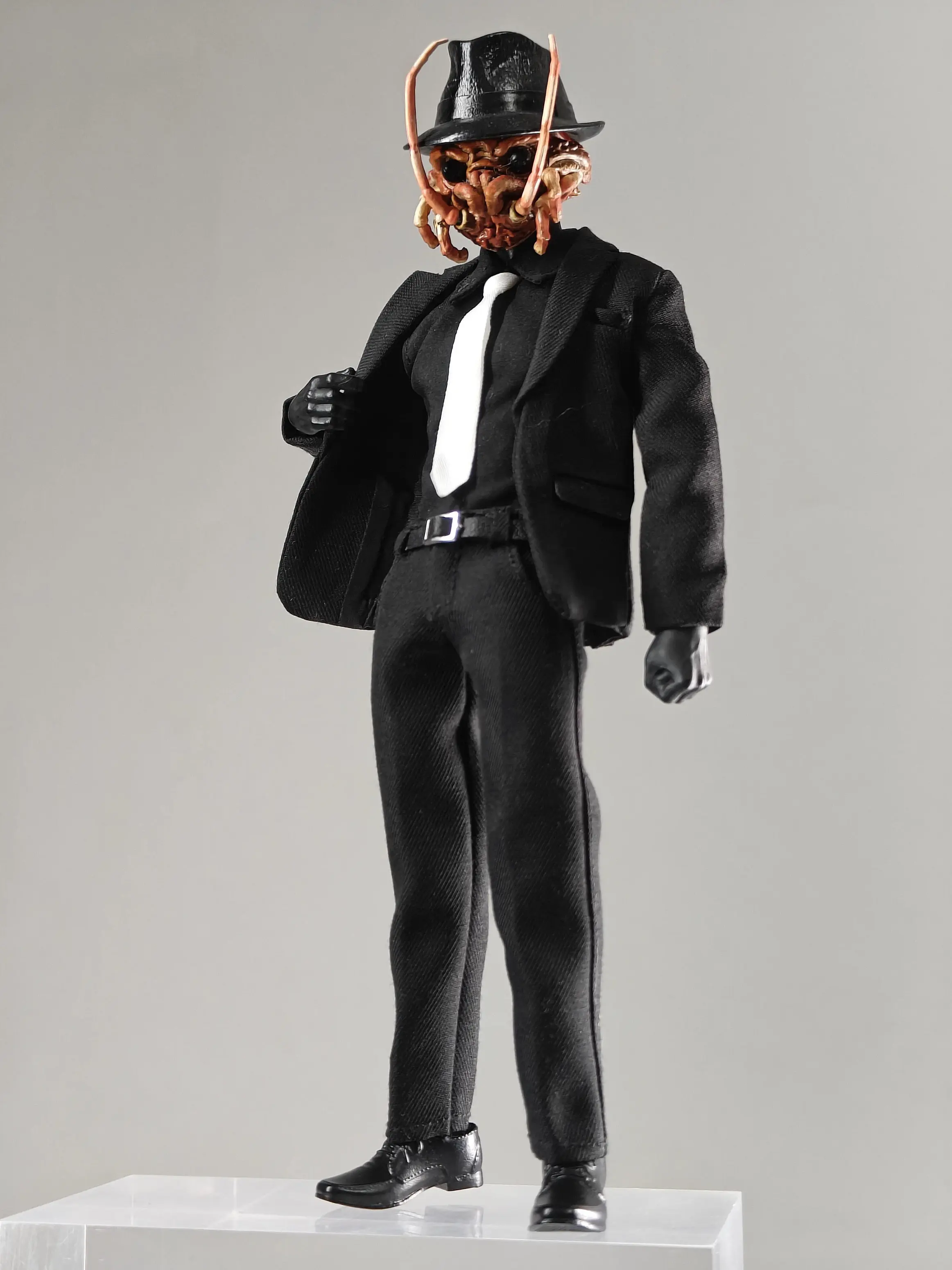 1/12 Scale Gentleman's Suit Coat Pants Tie Belt Sleeveless Shirt Clothes Set Model for 6''Figures DIY
1/12 Scale Gentleman's Suit Coat Pants Tie Belt Sleeveless Shirt Clothes Set Model for 6''Figures DIY