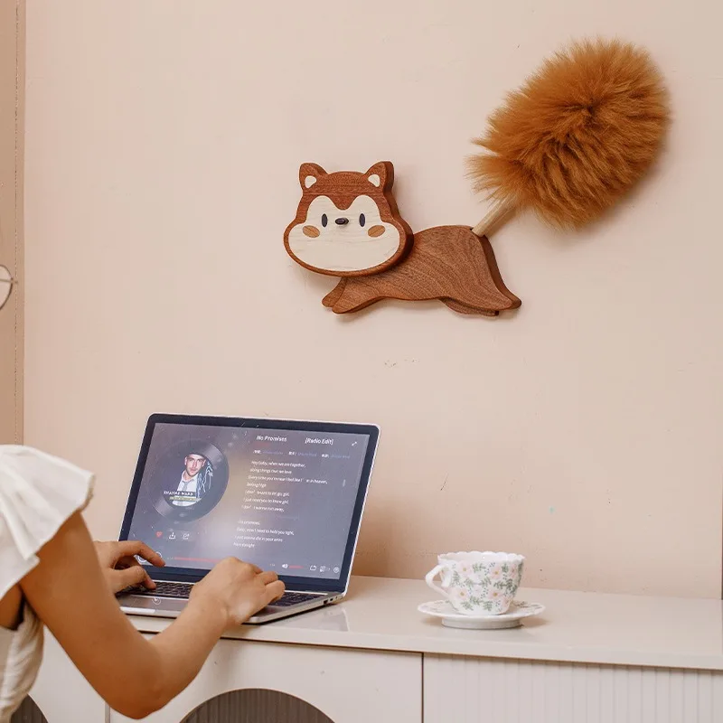 Original Design Squirrel Feather Duster – Dusting and Cleaning Brush, Desk Ornament, Wall Decoration Dust Cleaner Feather Duster
Original Design Squirrel Feather Duster – Dusting and Cleaning Brush, Desk Ornament, Wall Decoration Dust Cleaner Feather Duster