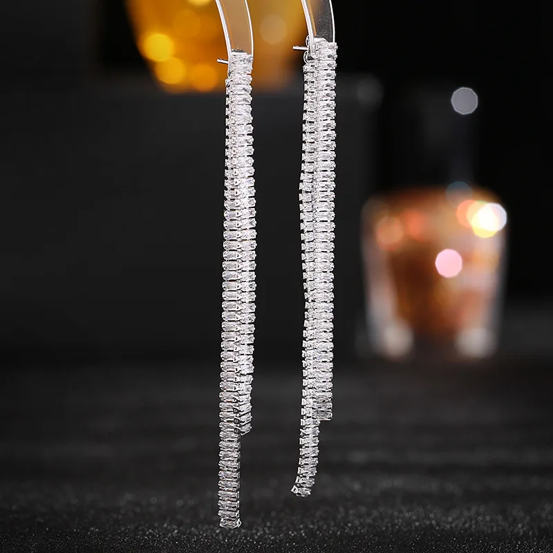 S925 Silver Needle Square Zircon Inlaid for Women, Long Tassel, Face-Shaping, Detachable, Two-Way Wear Earrings
S925 Silver Needle Square Zircon Inlaid for Women, Long Tassel, Face-Shaping, Detachable, Two-Way Wear Earrings