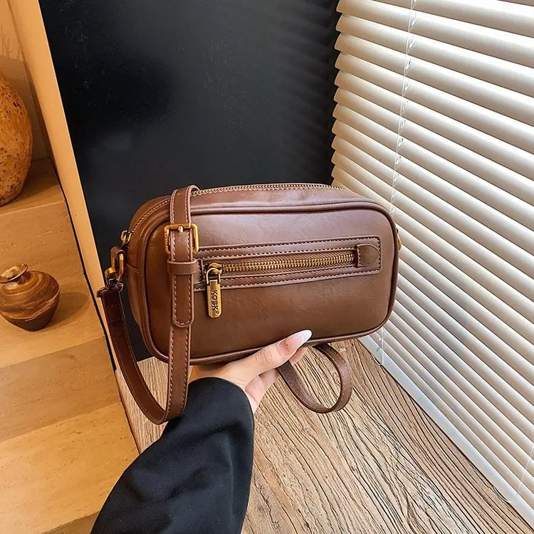2025 New summer PU women shoulder bag with zipper and small square handbag for women luxury design
2025 New summer PU women shoulder bag with zipper and small square handbag for women luxury design