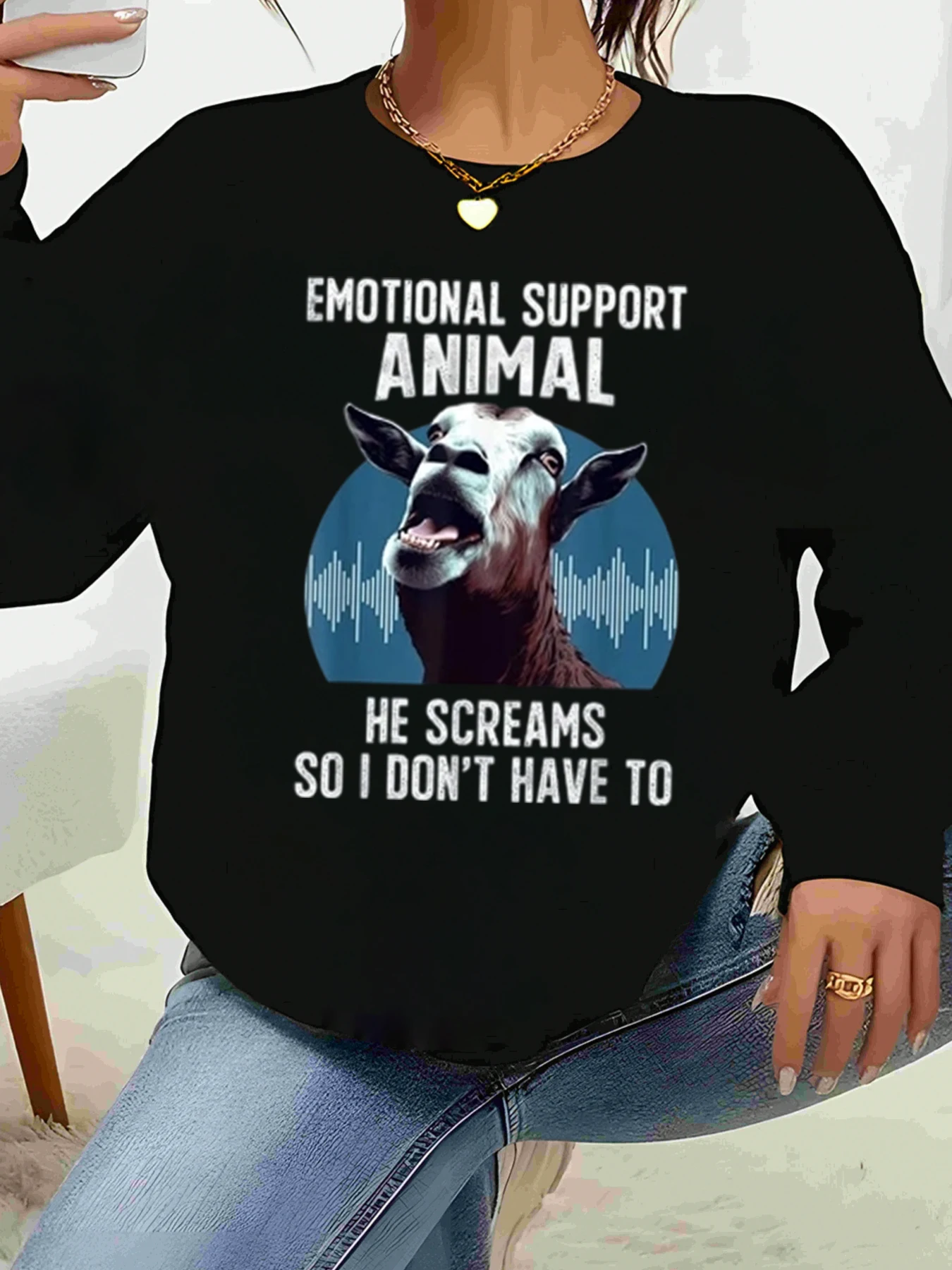 Коза эмоциональная поддержка животных, он крики, поэтому не есть толстовка с принтом, повседневная одежда, женский топ
Коза эмоциональная поддержка животных, он крики, поэтому не есть толстовка с принтом, повседневная одежда, женский топ