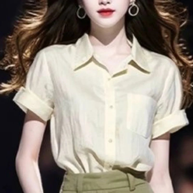 Spring And Summer New Office Lady Solid Color Turn-Down Collar Short Sleeve Women's Wear High Quality Single Breasted Shirt
Spring And Summer New Office Lady Solid Color Turn-Down Collar Short Sleeve Women's Wear High Quality Single Breasted Shirt