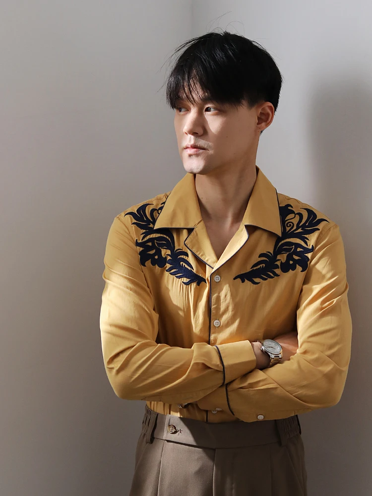 Fashionable Cuban Collar Shirt Embroidery Heavy Work Slim Fit Luxury Elegant Color Block Shirt Stylish Urban Men's Shirt
Fashionable Cuban Collar Shirt Embroidery Heavy Work Slim Fit Luxury Elegant Color Block Shirt Stylish Urban Men's Shirt
