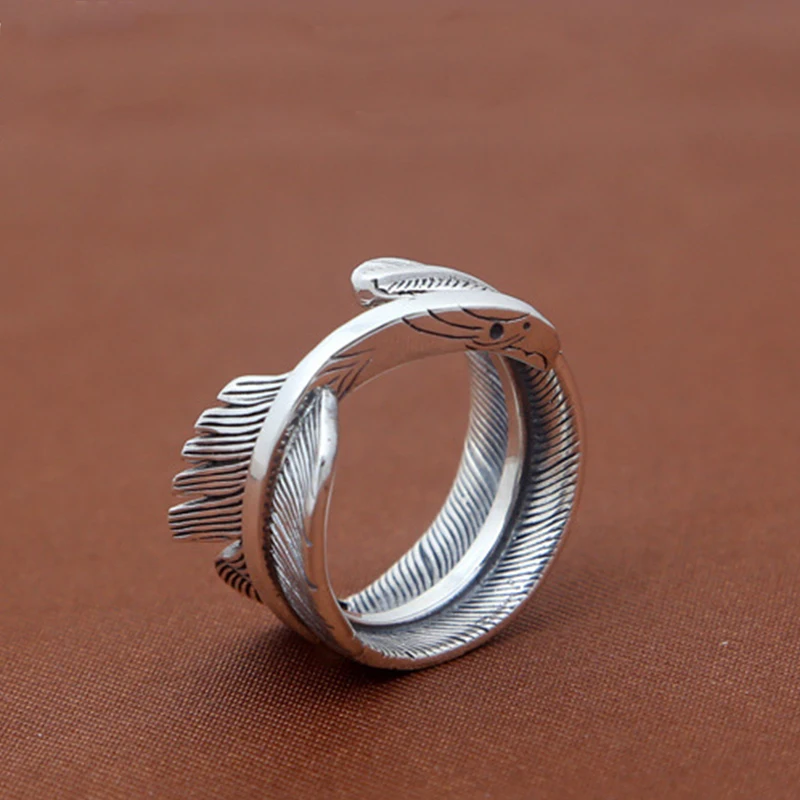 S925 Thai Silver Vintage High Bridge Wulang Eagle Head Feather Men's Personality Open Ring Fashion Jewelry
S925 Thai Silver Vintage High Bridge Wulang Eagle Head Feather Men's Personality Open Ring Fashion Jewelry