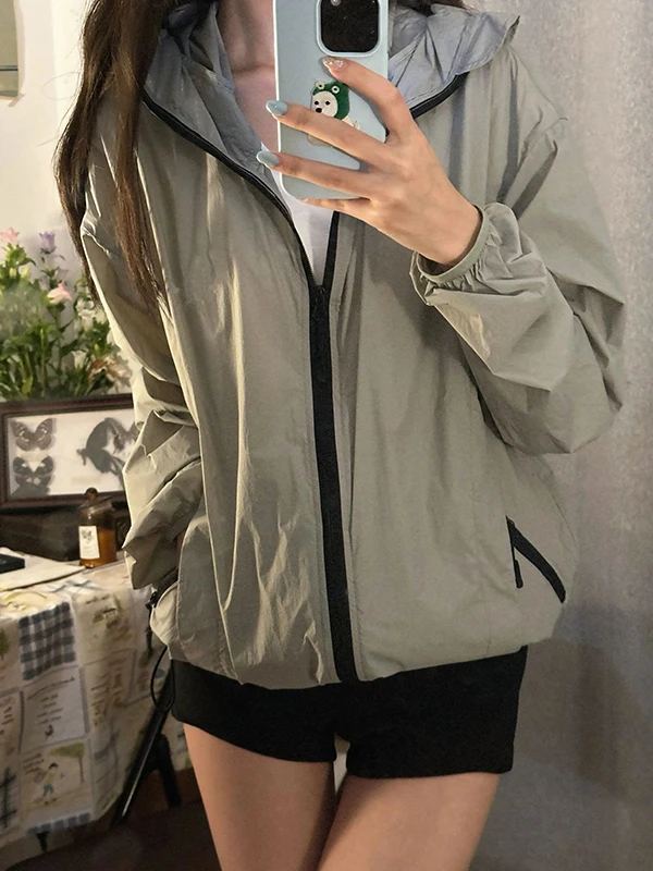 Women's Outdoor Sports Ice Silk Sun Protection Clothes Spring 2026 New Breathable Casual Thin Cardigan Jacket Coat
Women's Outdoor Sports Ice Silk Sun Protection Clothes Spring 2026 New Breathable Casual Thin Cardigan Jacket Coat