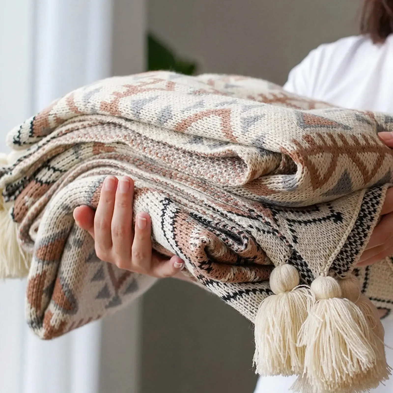 Boho Throw Blankets Knitted Brown Tassel Throw Blanket, Soft Lightweight Vintage Tan Throw Blankets for Sofa Couch Bed Living
Boho Throw Blankets Knitted Brown Tassel Throw Blanket, Soft Lightweight Vintage Tan Throw Blankets for Sofa Couch Bed Living