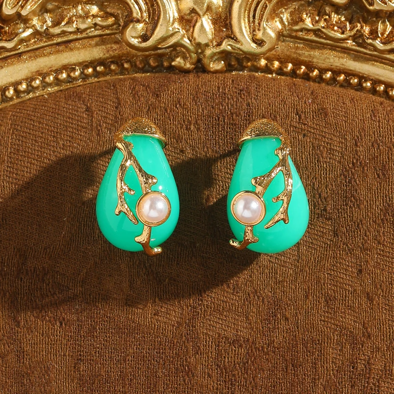 Vintage Enamel Green Stud Earrings Luxury For Woman Antique Gold Plated Branch Trend 2026 Accessories High Quality Jewelry Party
Vintage Enamel Green Stud Earrings Luxury For Woman Antique Gold Plated Branch Trend 2026 Accessories High Quality Jewelry Party