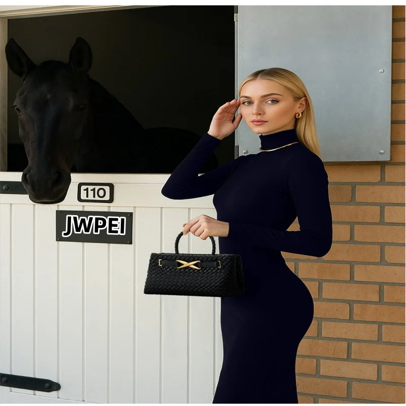 JW PEI 2026New French Woman Tote Bag Large PU Leather Shoulder Crossbody Bag for Women Spacious Commuting Handbag
JW PEI 2026New French Woman Tote Bag Large PU Leather Shoulder Crossbody Bag for Women Spacious Commuting Handbag