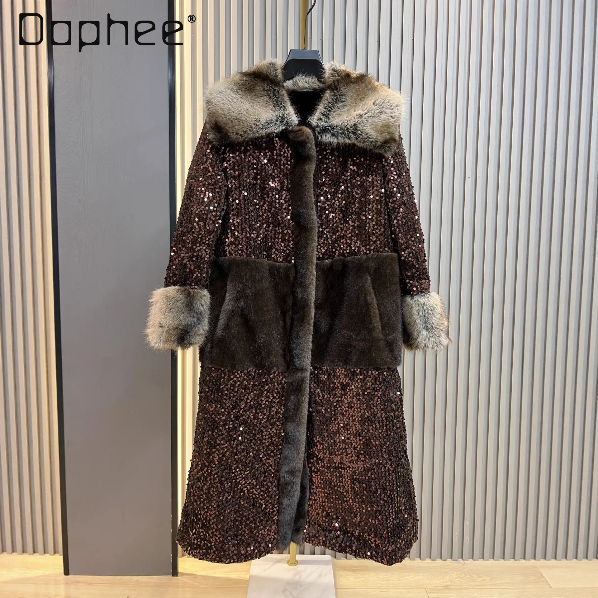 2025 Autumn Winter New Faux Fur Long Coat Elegant Socialite Goddess Fashion Sequin Faux Fur Coats for Women Fluffy Jacket
2025 Autumn Winter New Faux Fur Long Coat Elegant Socialite Goddess Fashion Sequin Faux Fur Coats for Women Fluffy Jacket
