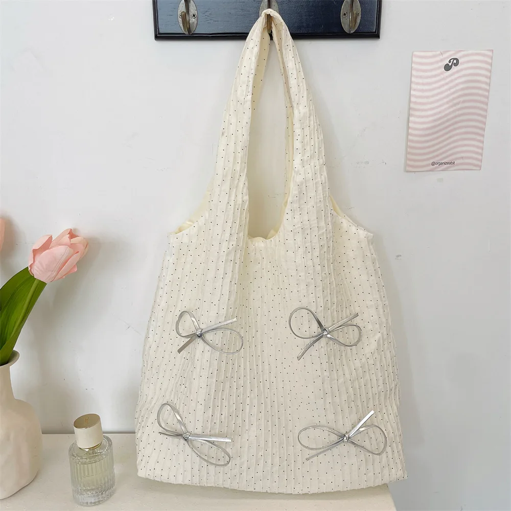 Женская сумка подмышки, большая вместительная повседневная сумка для покупок, модная сумка-тоут, универсальная сумка с бантом в горошек для поездок на работу, сумка
Женская сумка подмышки, большая вместительная повседневная сумка для покупок, модная сумка-тоут, универсальная сумка с бантом в горошек для поездок на работу, сумка