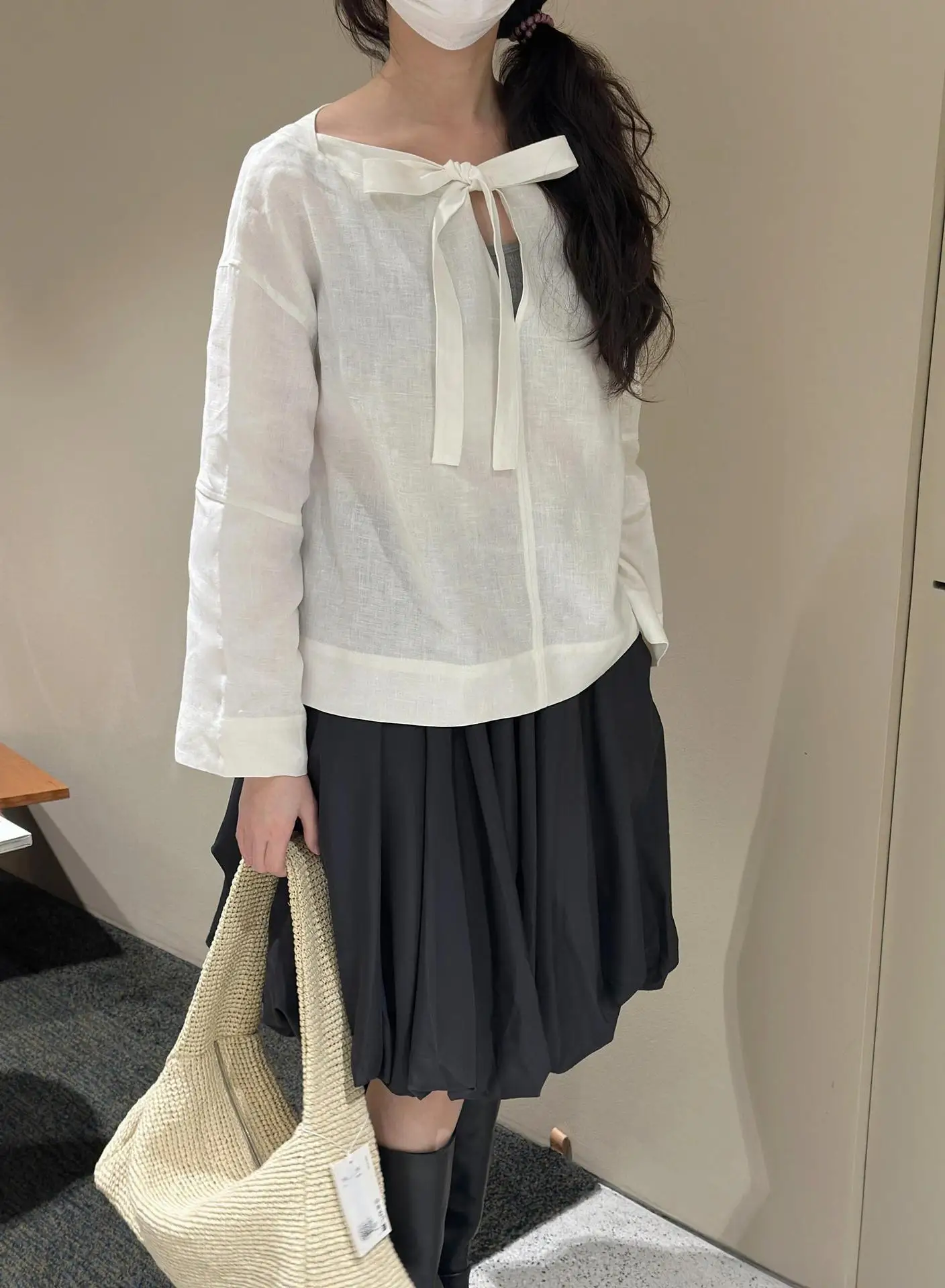 Women Casual Bow Tie Lace up White Blouse Off Shoulder Long Sleeve Lady Shirt and Tops
Women Casual Bow Tie Lace up White Blouse Off Shoulder Long Sleeve Lady Shirt and Tops