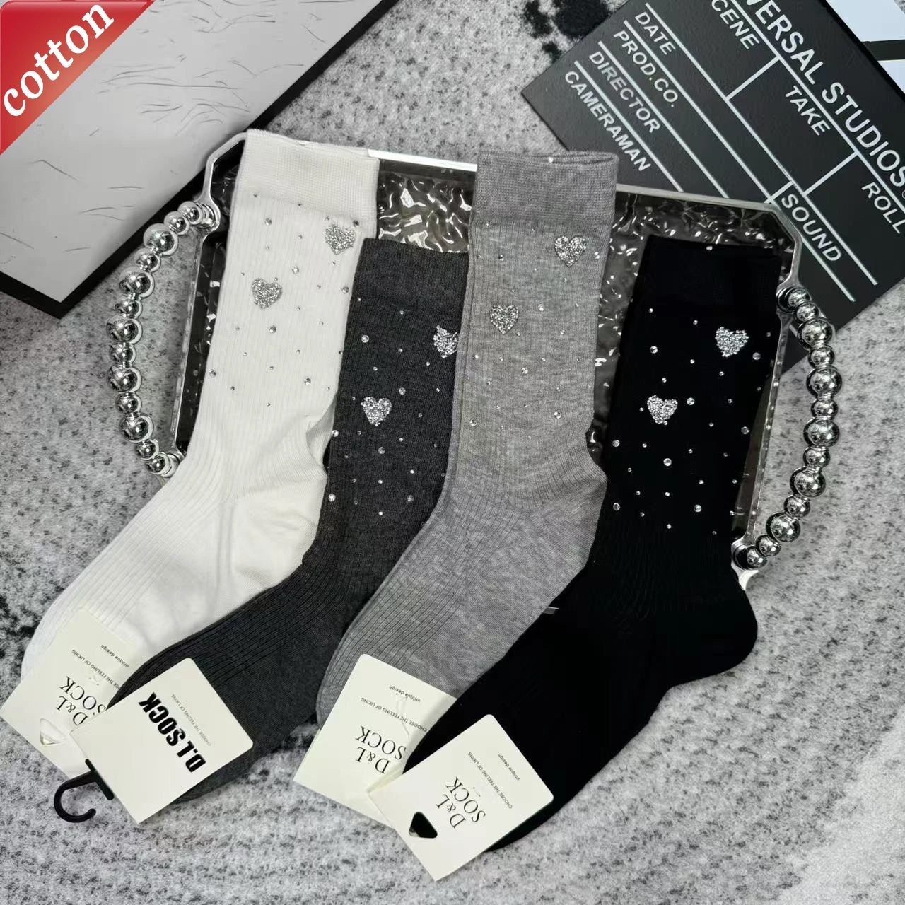 Women's Socks Korean Love Rhinestone Shiny Luxury Fashionable Versatile Sweet High Quality Cotton Socks For Girl Wholesale
Women's Socks Korean Love Rhinestone Shiny Luxury Fashionable Versatile Sweet High Quality Cotton Socks For Girl Wholesale