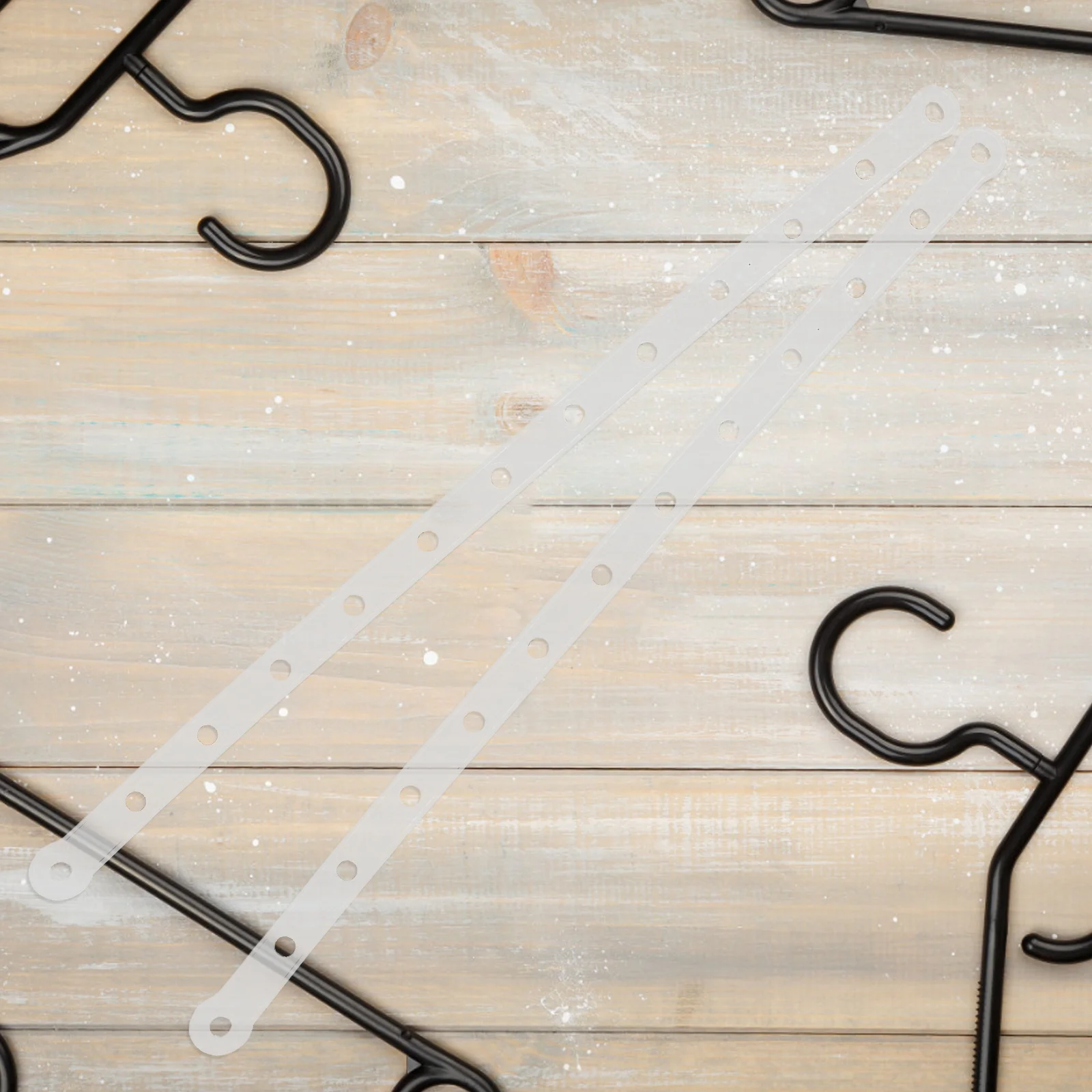 40Pcs Plastic Hanger Connector Strips Heavy Duty Space Saving Closet Organizer Display Strips for Pants Shirts Clothes
40Pcs Plastic Hanger Connector Strips Heavy Duty Space Saving Closet Organizer Display Strips for Pants Shirts Clothes