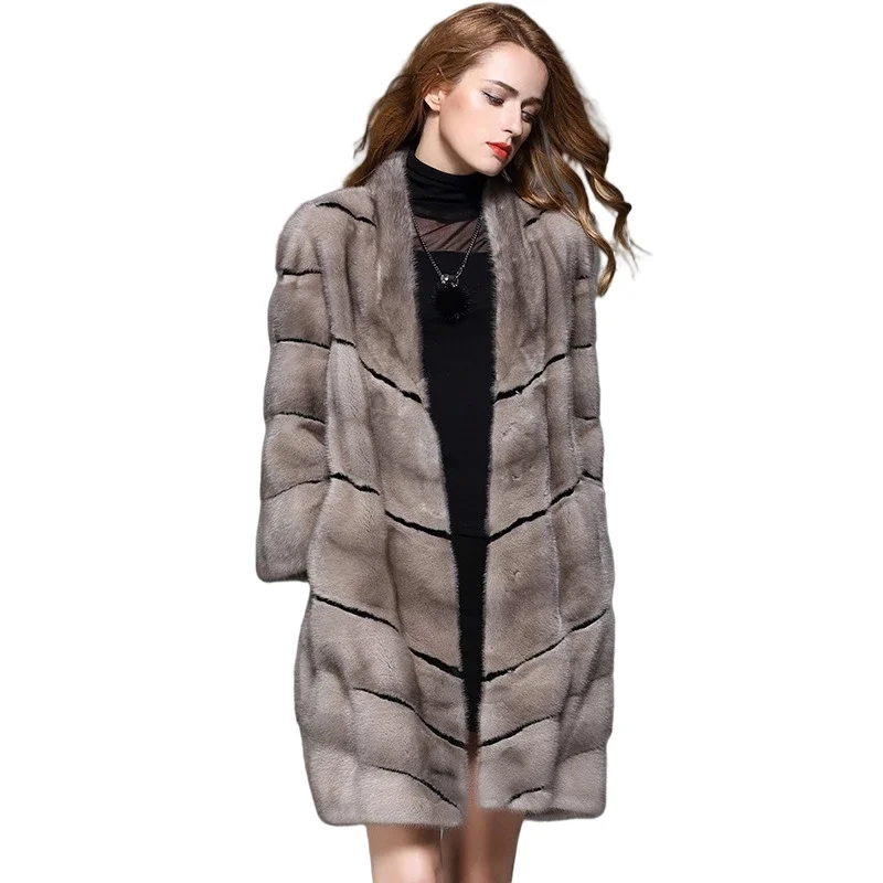 The long The mink coat grass silver blue grey mink ladies want a mink coat Woman's real natural fur coat
The long The mink coat grass silver blue grey mink ladies want a mink coat Woman's real natural fur coat
