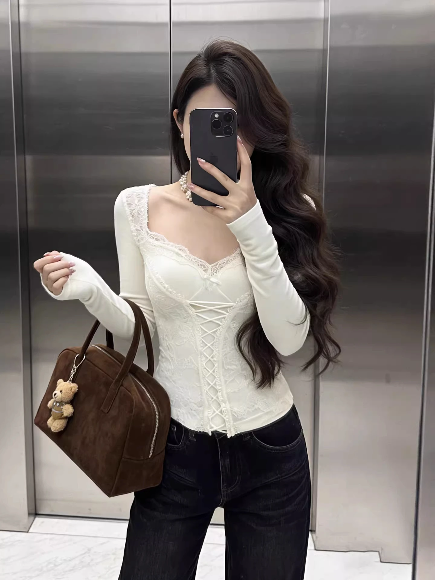 French Style Lace Patchwork Belted Long Sleeve Women's T-Shirt Slim Fit Inner Wear Base Shirt Top for Autumn Winter
French Style Lace Patchwork Belted Long Sleeve Women's T-Shirt Slim Fit Inner Wear Base Shirt Top for Autumn Winter
