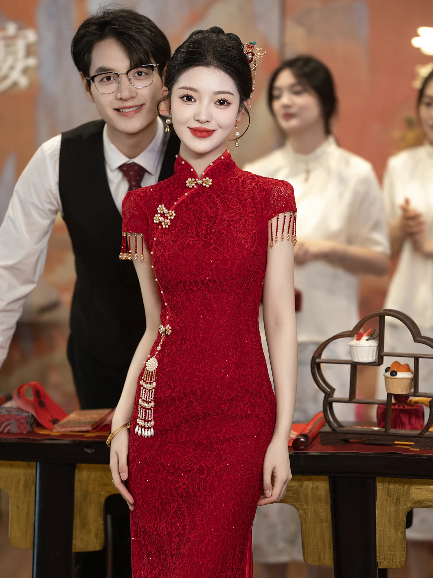 Red Wedding Dress Engagement Ceremony Women's Style Pearl Embellished mid Waist Fit Elegant Young Bride Gown
Red Wedding Dress Engagement Ceremony Women's Style Pearl Embellished mid Waist Fit Elegant Young Bride Gown