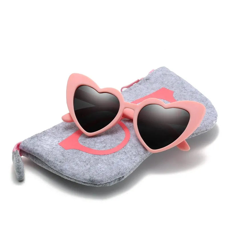 With Bag Rubber Baby Girl Kids Sunglasses Children Heart TR90 Black Pink Heart Sun Glasses for Kids Polarized Flexible
With Bag Rubber Baby Girl Kids Sunglasses Children Heart TR90 Black Pink Heart Sun Glasses for Kids Polarized Flexible