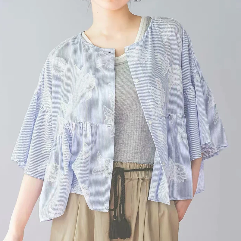 Niko Summer 2026 Women's Casual Loose Shirt Sweet Floral Embroidery Two-Way Wear Design Cotton Short Sleeve round Neck Top
Niko Summer 2026 Women's Casual Loose Shirt Sweet Floral Embroidery Two-Way Wear Design Cotton Short Sleeve round Neck Top