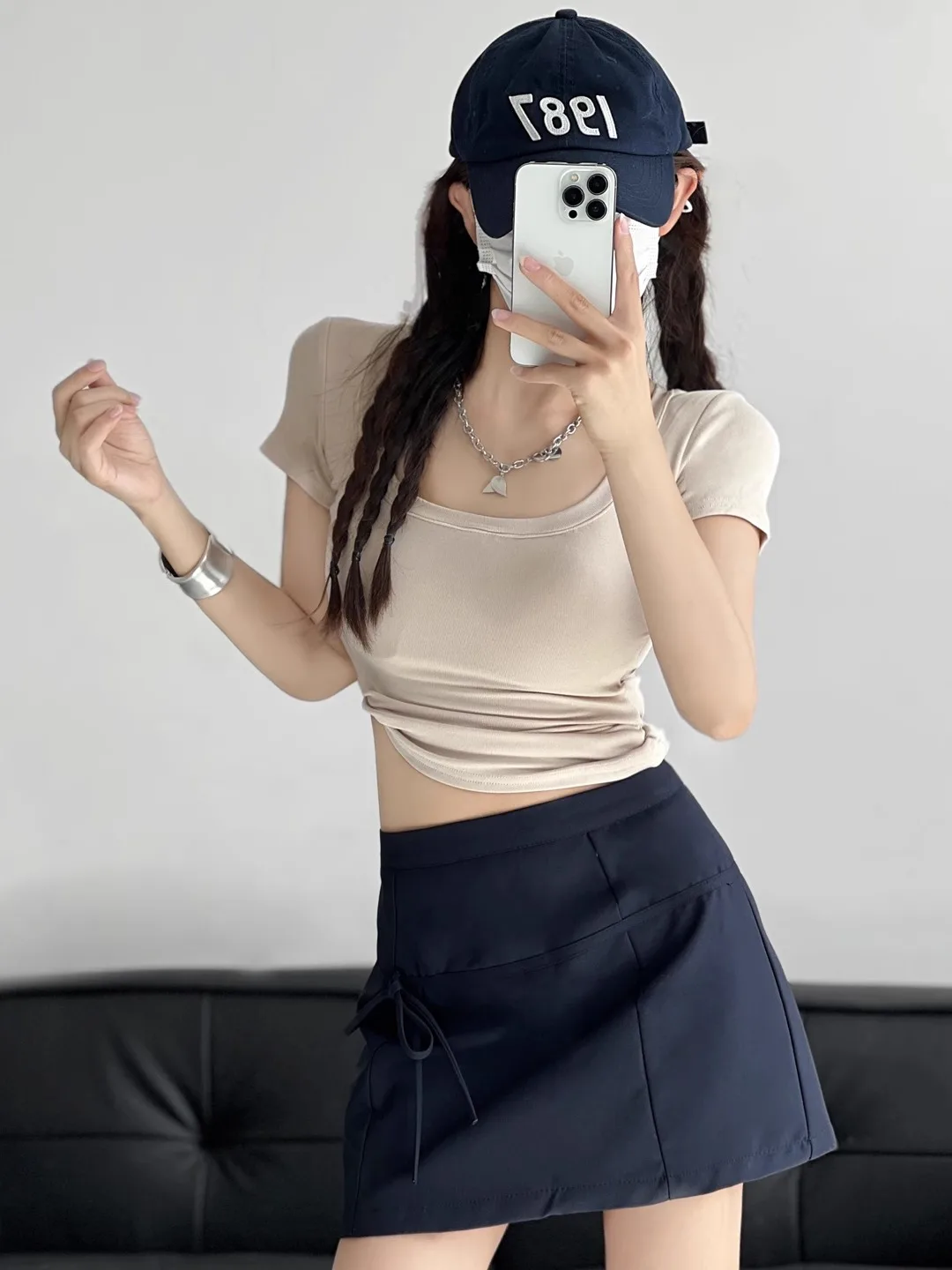 Женская облегающая футболка Spicy ort Sve с подкладкой на груди, однотонная, летняя, с U-образным вырезом, модная, для девушек 8-24 лет
Женская облегающая футболка Spicy ort Sve с подкладкой на груди, однотонная, летняя, с U-образным вырезом, модная, для девушек 8-24 лет