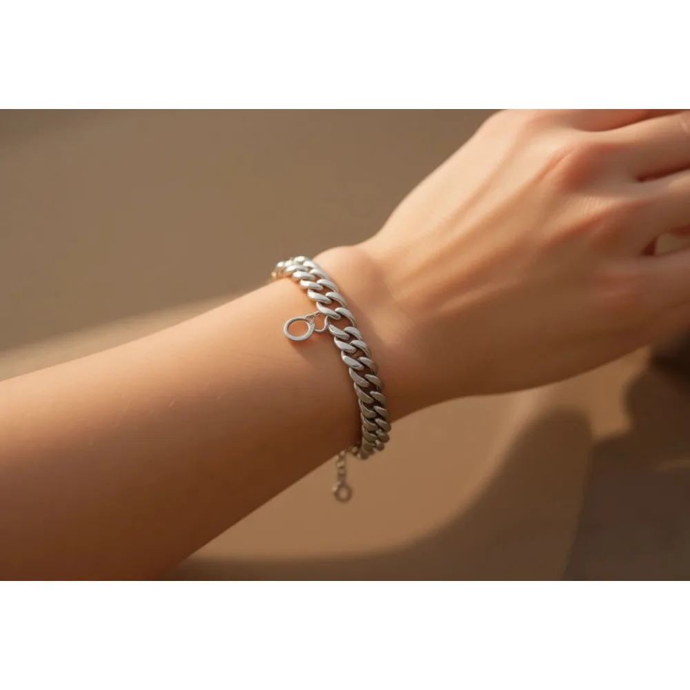 2 шт. браслеты-цепочки из нержавеющей стали в стиле кубинского плетения для мужчин и женщин, разные размеры
2 шт. браслеты-цепочки из нержавеющей стали в стиле кубинского плетения для мужчин и женщин, разные размеры