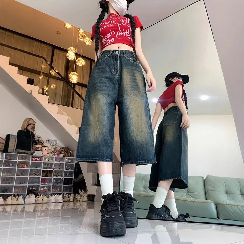 Джинсы-капри больших размеров с широкими штанинами для женщин, с высокой талией, из хлопка с эластаном, молодежные, повседневные, светло-голубые
Джинсы-капри больших размеров с широкими штанинами для женщин, с высокой талией, из хлопка с эластаном, молодежные, повседневные, светло-голубые