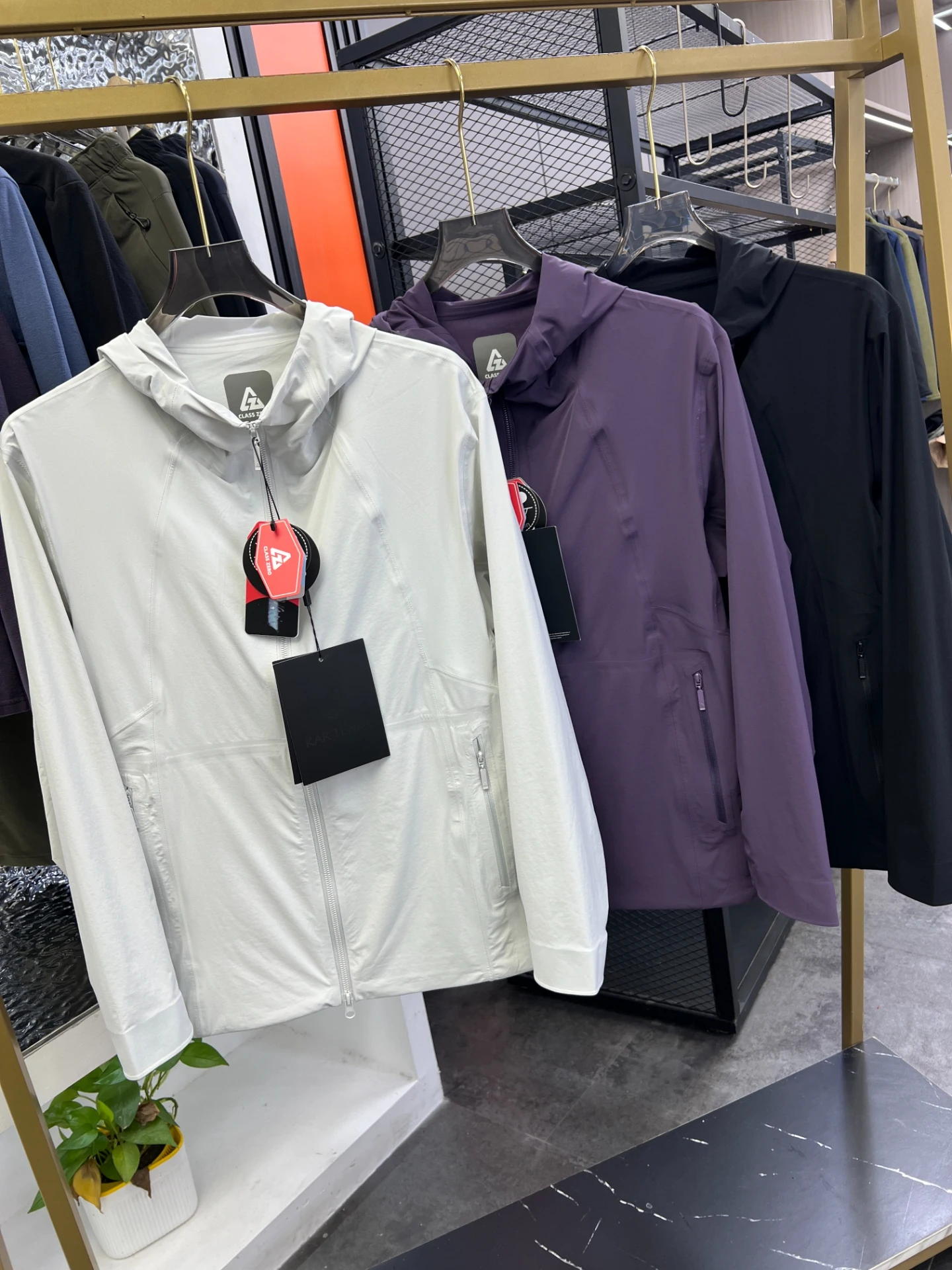 Мужская ветрозащитная водонепроницаемая куртка Sl Sed-3D с капюшоном для активного отдыха, осенняя повседневная, из смесового нейлона и спандекса
Мужская ветрозащитная водонепроницаемая куртка Sl Sed-3D с капюшоном для активного отдыха, осенняя повседневная, из смесового нейлона и спандекса