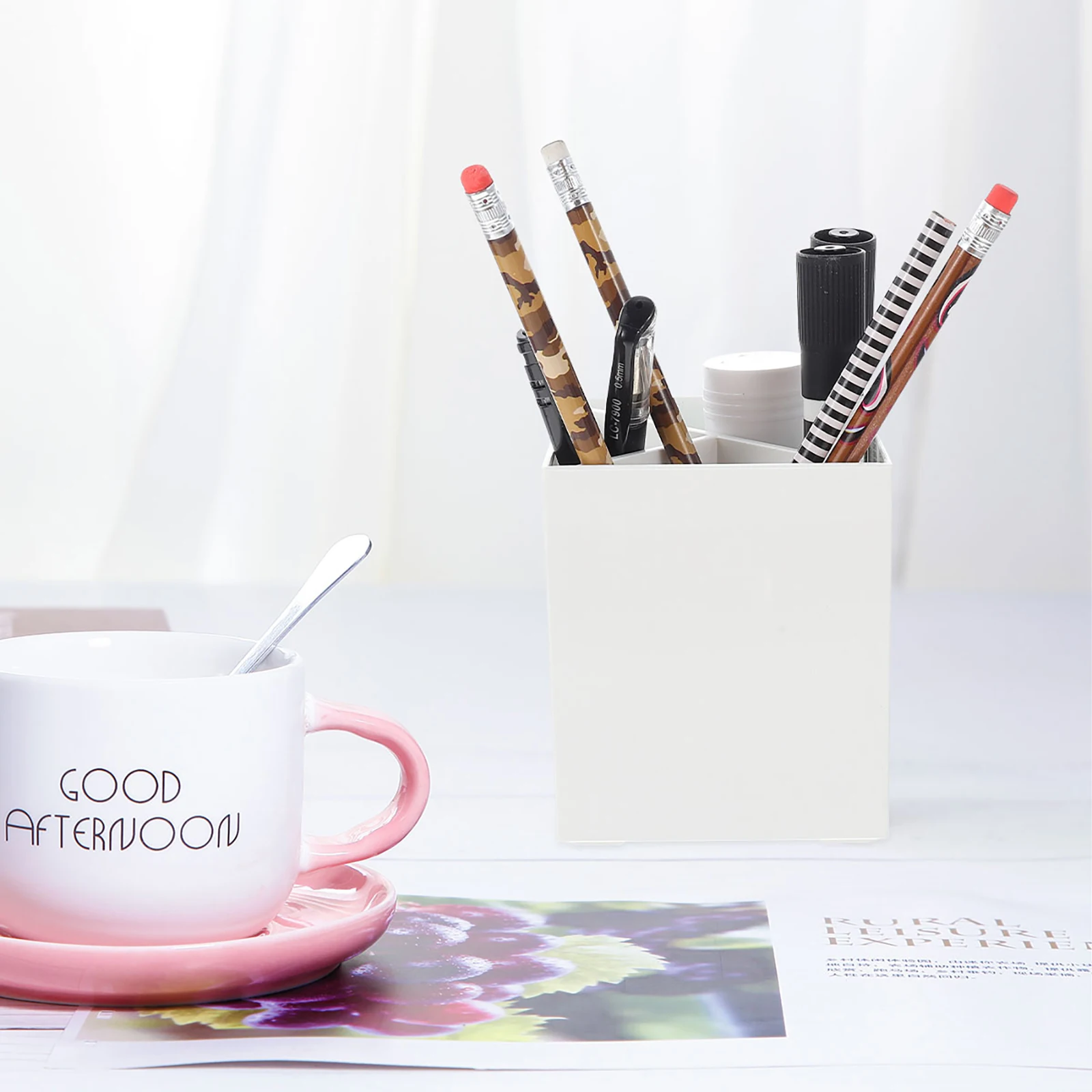Multi function Holder Desk ganizer Creative Pencil Pen Container Container Makeup Brush Box Storage Bucket Plastic
Multi function Holder Desk ganizer Creative Pencil Pen Container Container Makeup Brush Box Storage Bucket Plastic