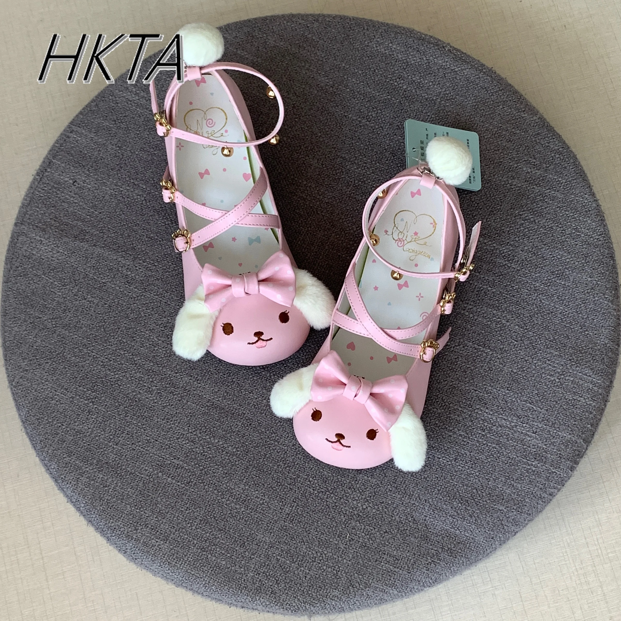 Японские женские туфли в стиле Лолиты с милой собакой, милые туфли на низком каблуке с круглым ремешком для девочек, Мэри Джейн, плюшевые туфли на плоской подошве со шнуровкой в стиле Лолиты
Японские женские туфли в стиле Лолиты с милой собакой, милые туфли на низком каблуке с круглым ремешком для девочек, Мэри Джейн, плюшевые туфли на плоской подошве со шнуровкой в стиле Лолиты