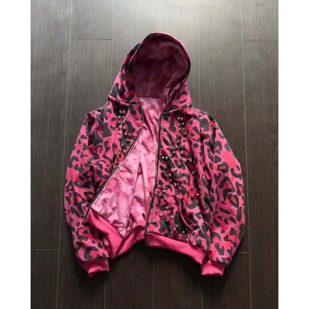 Y2K style pink tie dye zipper sweatshirt with leopard print lining and full print long sleeved casual loose street style jacket
Y2K style pink tie dye zipper sweatshirt with leopard print lining and full print long sleeved casual loose street style jacket