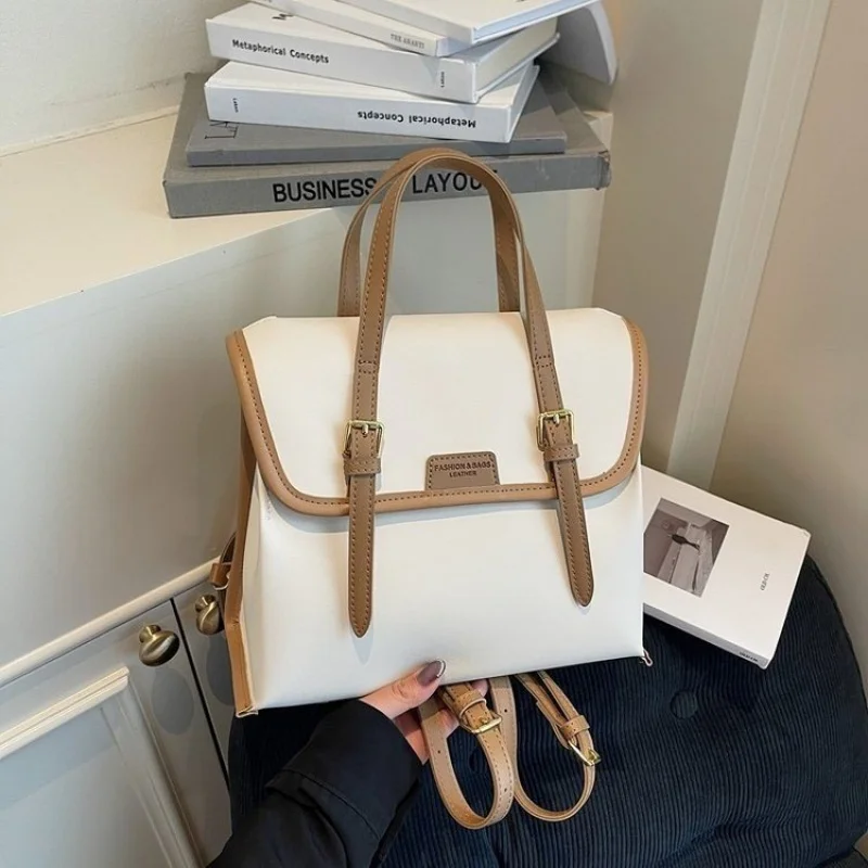 Высококачественная минималистичная сумка-мессенджер для женщин для повседневного использования, однотонная, в винтажном стиле и логотипом
Высококачественная минималистичная сумка-мессенджер для женщин для повседневного использования, однотонная, в винтажном стиле и логотипом