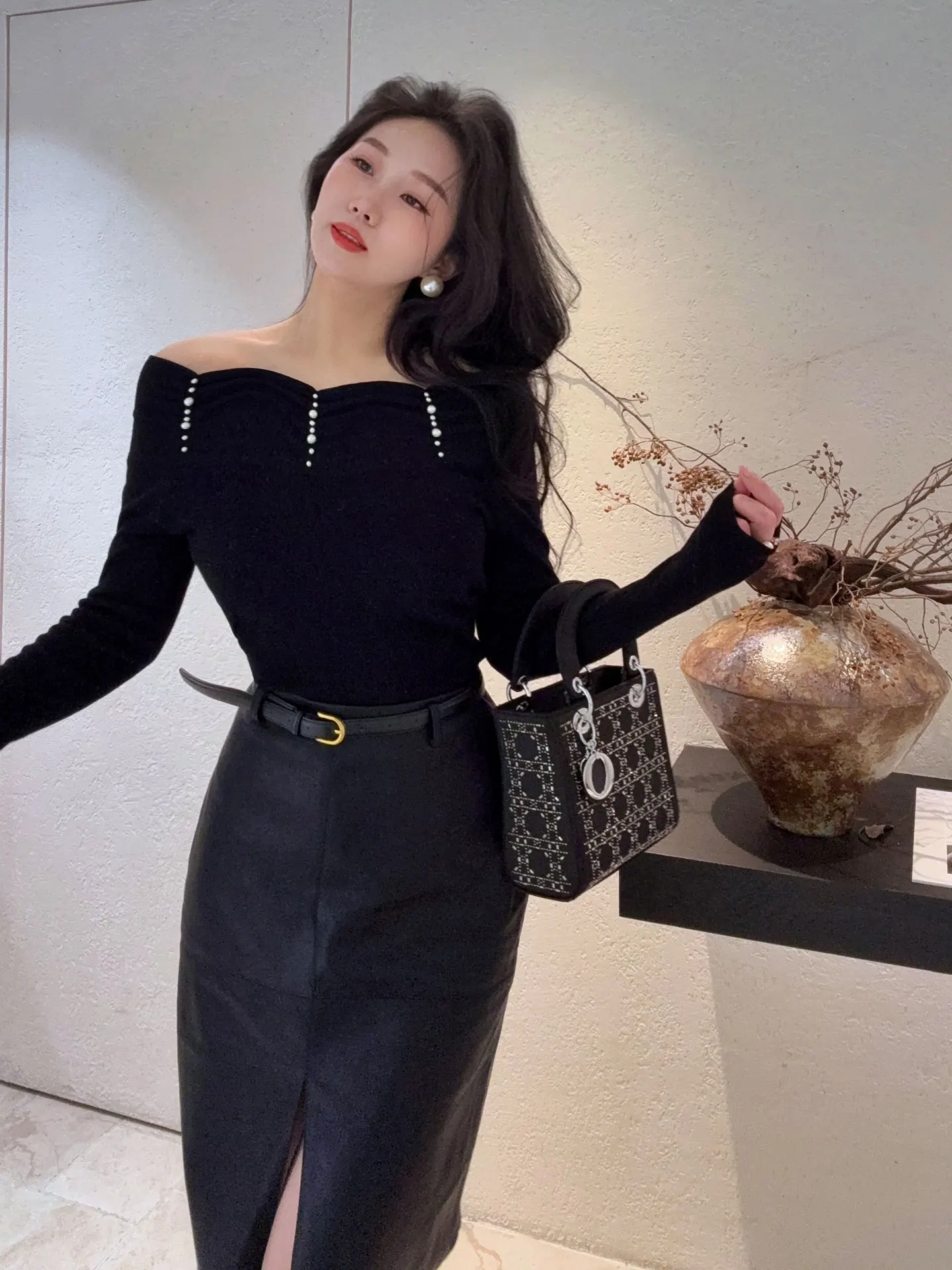 YANGXIAOJING Women's Knitted Woolen Top Pearl Embellied One-oulder Slim Fit Winter Faion Hepburn Sle Long Sve
YANGXIAOJING Women's Knitted Woolen Top Pearl Embellied One-oulder Slim Fit Winter Faion Hepburn Sle Long Sve