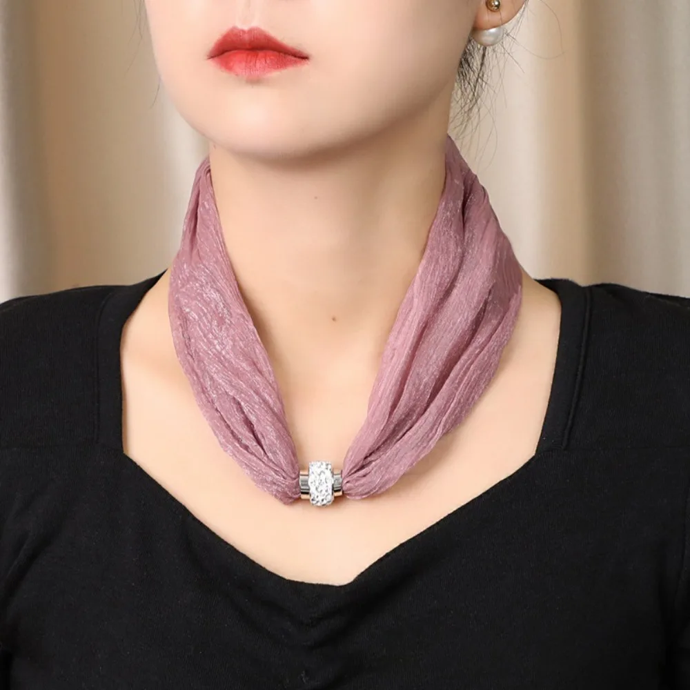 Elegant Magnetic Buckle Women Scarf Solid Color Soft Necklace Style Scarf Banquet Neck Wrap Scarf
Elegant Magnetic Buckle Women Scarf Solid Color Soft Necklace Style Scarf Banquet Neck Wrap Scarf