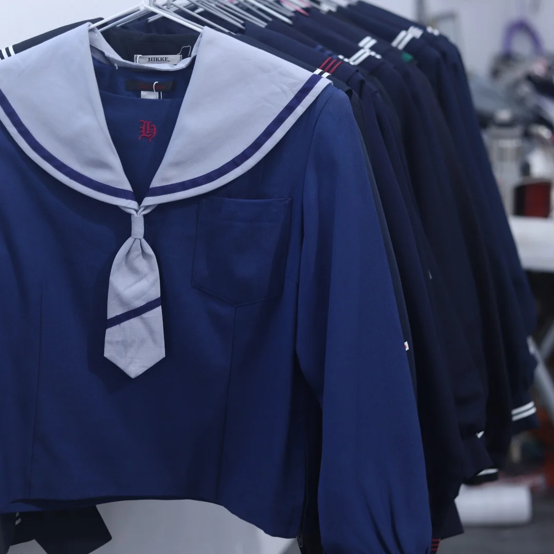 Winter Uniform Top Basic Style Three-Button Sailor Suit Japanese-Made Vintage School Uniform Long Sleeve Mid-Length Skirt
Winter Uniform Top Basic Style Three-Button Sailor Suit Japanese-Made Vintage School Uniform Long Sleeve Mid-Length Skirt