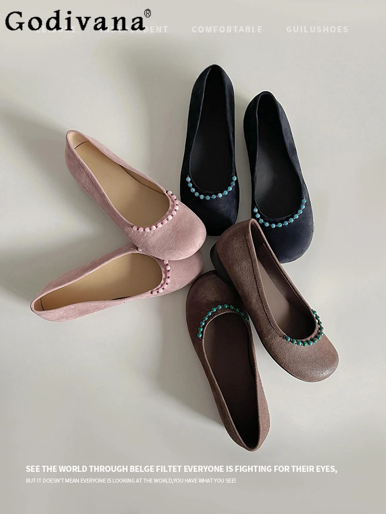 2025 New National Style Beaded Round Head Low Heel Soft Sole Shoe Women's Ins Style Simple and Versatile Flat Bottom Single Shoe
2025 New National Style Beaded Round Head Low Heel Soft Sole Shoe Women's Ins Style Simple and Versatile Flat Bottom Single Shoe