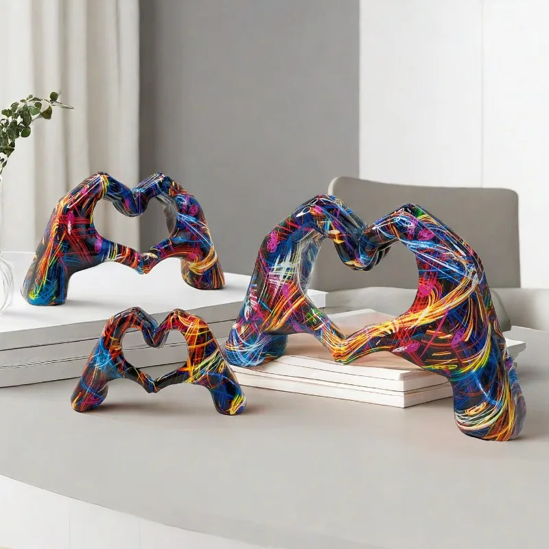 Graffiti Love Gesture Ornament Home Living Room Office Desktop Exhibition Hall Resin Crafts Decoration Supplies, Couple Gifts
Graffiti Love Gesture Ornament Home Living Room Office Desktop Exhibition Hall Resin Crafts Decoration Supplies, Couple Gifts