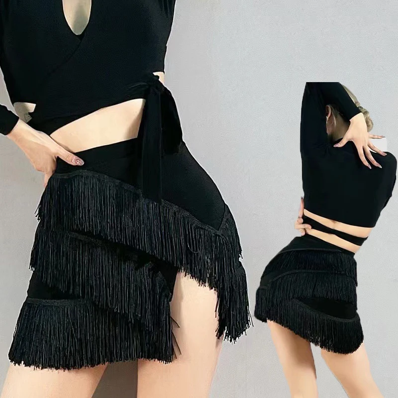 Latin Dance Skirt Adult Female black Tassel Hip Open Half Body Practice Cha-cha New Training Dance Skirt cosplay costume
Latin Dance Skirt Adult Female black Tassel Hip Open Half Body Practice Cha-cha New Training Dance Skirt cosplay costume