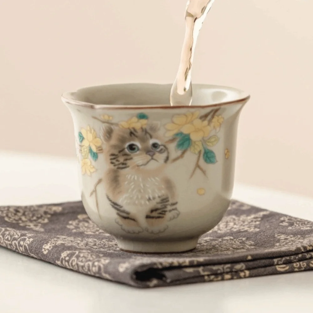 Cute Ceramic Ru Kiln Gaiwan Chinese Style Exquisite Cover Bowl Tea Items Traditional Smooth Hand Grasping Tea Maker Home Decor
Cute Ceramic Ru Kiln Gaiwan Chinese Style Exquisite Cover Bowl Tea Items Traditional Smooth Hand Grasping Tea Maker Home Decor