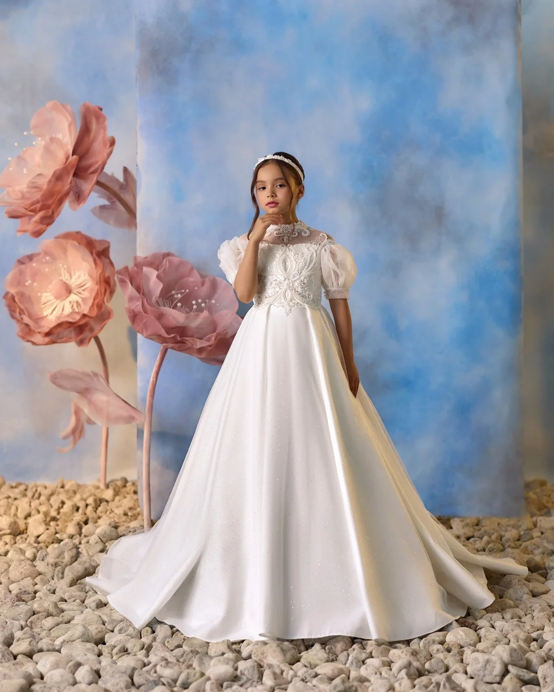 White Satin Glitter Applique Flower Girl Dress For Wedding Beading Lae Prinecess Kids Birthday Party First Communion Ball Gowns
White Satin Glitter Applique Flower Girl Dress For Wedding Beading Lae Prinecess Kids Birthday Party First Communion Ball Gowns