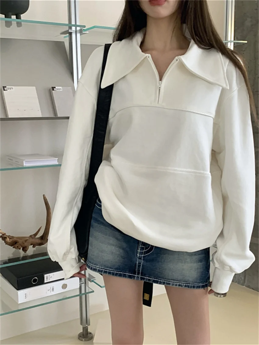 Alien Kitty White Sweatshirts Women Lapel All Match Loose Minimalist Autumn 2023 Office Lady High Street Full Sleeve Chic New
Alien Kitty White Sweatshirts Women Lapel All Match Loose Minimalist Autumn 2023 Office Lady High Street Full Sleeve Chic New